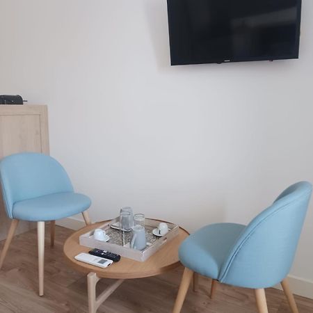 Cotinga Hotel Villars-les-Dombes Bagian luar foto